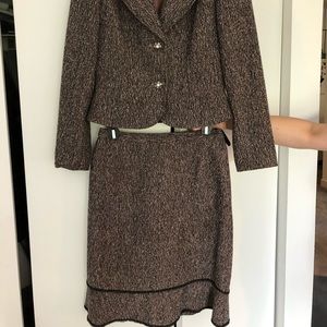 Tahari 2-Piece Skirt Suit